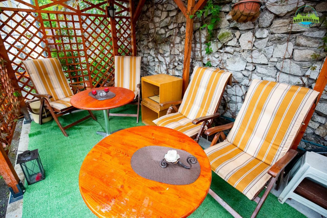 Pension Eden Беїле-Херкулане Екстер'єр фото