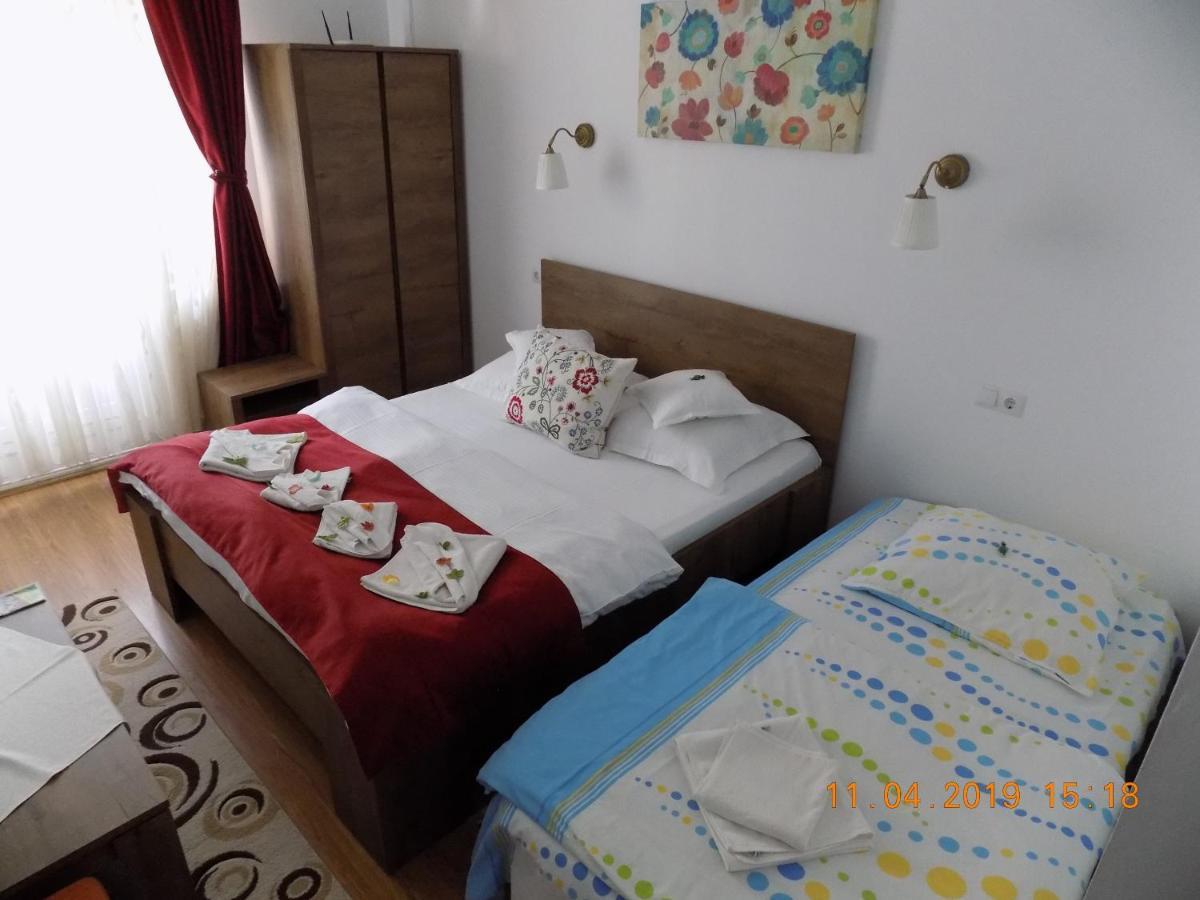 Pension Eden Беїле-Херкулане Екстер'єр фото